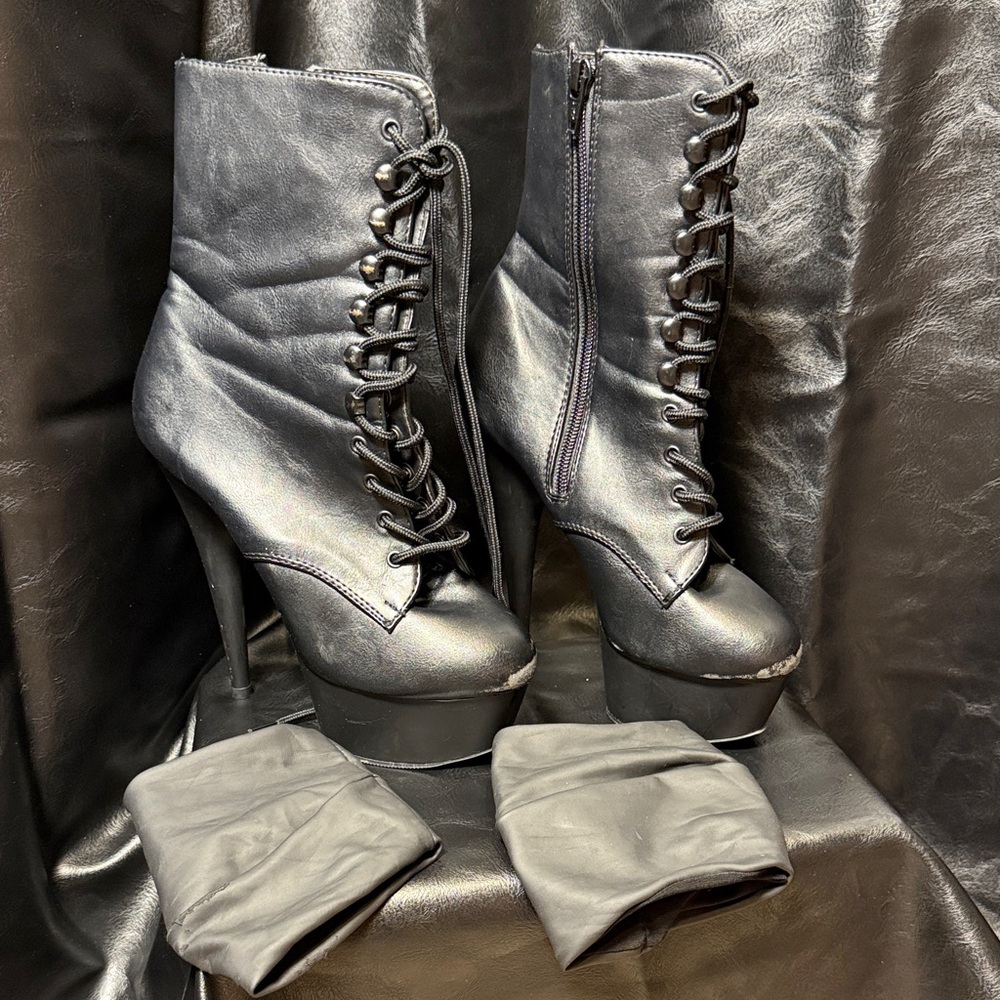 Elegant Black Lace-Up Heeled Boots